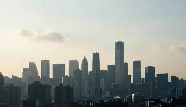东莞网页制作:选择外包还是自建的取舍